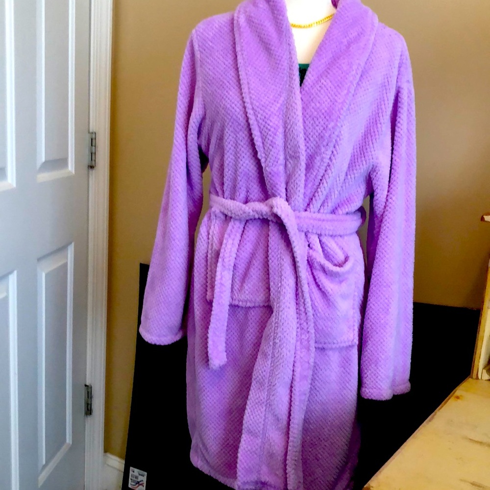 Med length robe, worn but in good used shape